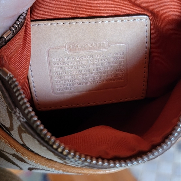 Coach Legacy Signature Swingpack Crossbody - Picture 3 of 5